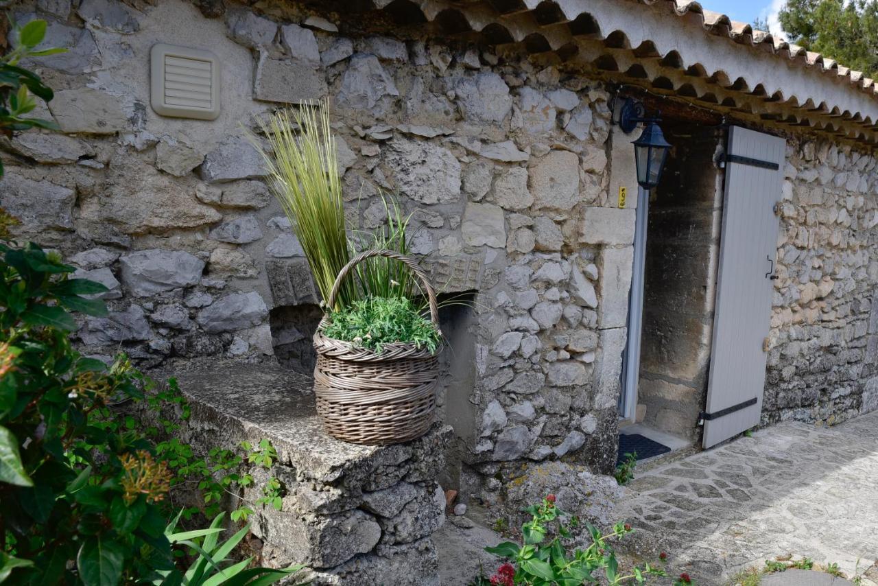 Domaine Du Mas Foucray Aparthotel Les Baux-de-Provence Exterior photo
