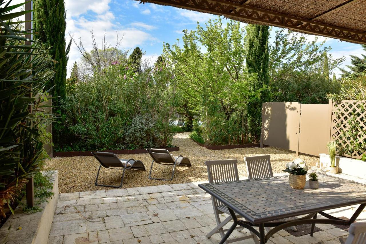 Domaine Du Mas Foucray Aparthotel Les Baux-de-Provence Exterior photo