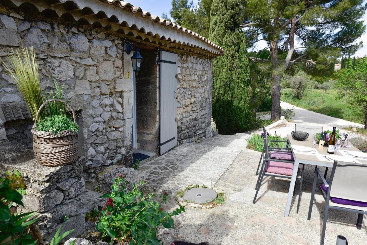 Domaine Du Mas Foucray Aparthotel Les Baux-de-Provence Exterior photo