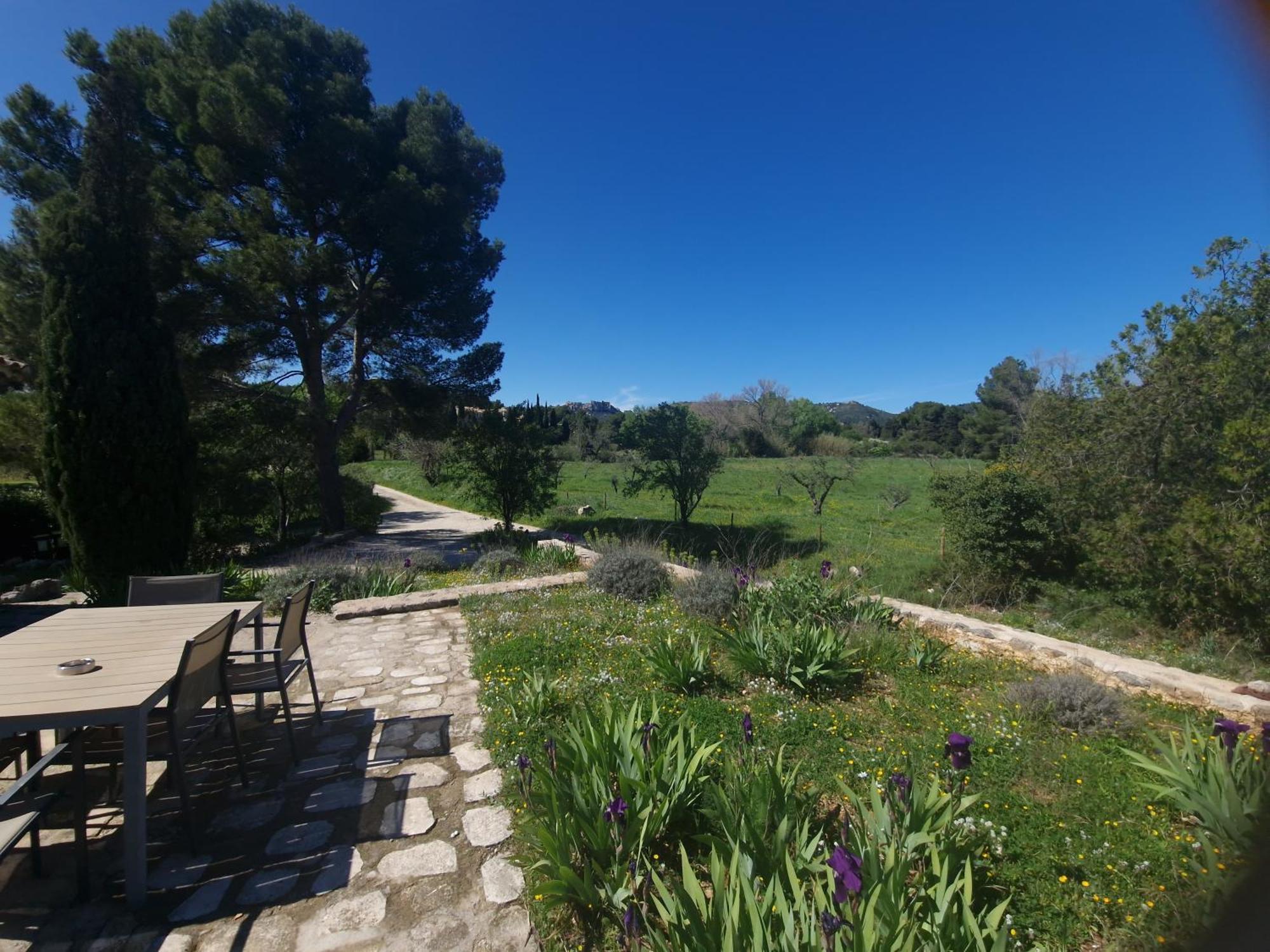 Domaine Du Mas Foucray Aparthotel Les Baux-de-Provence Exterior photo